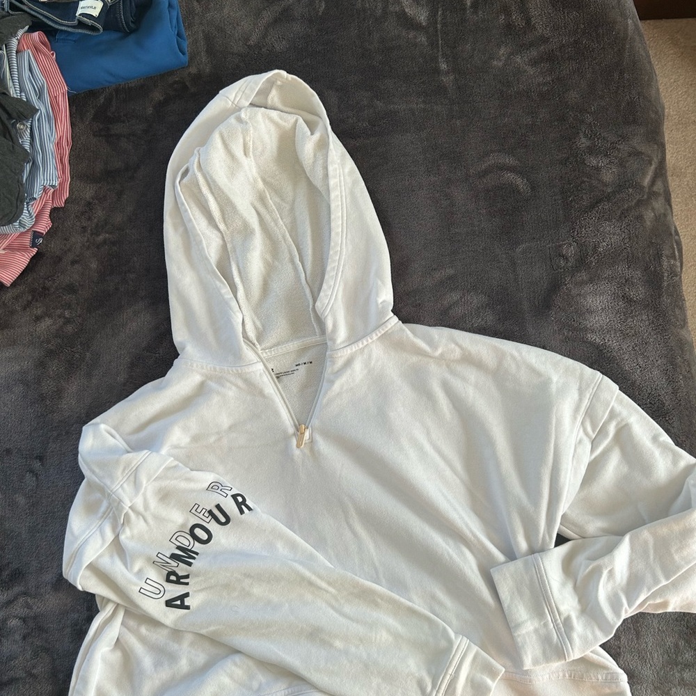 UnderAmour Crop Sweatshirt sz M